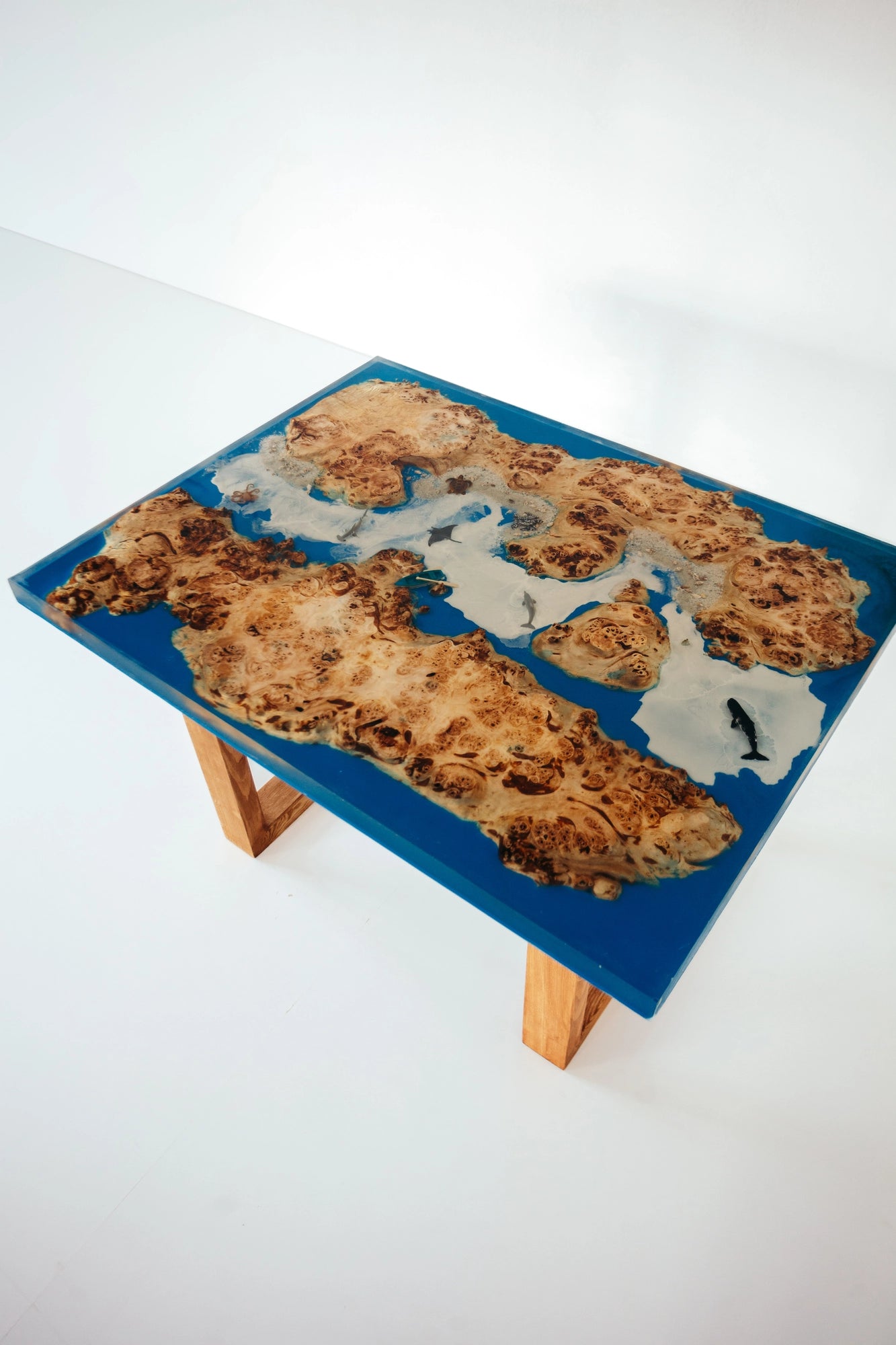 Coffee&Cocktail table "Atlantis"