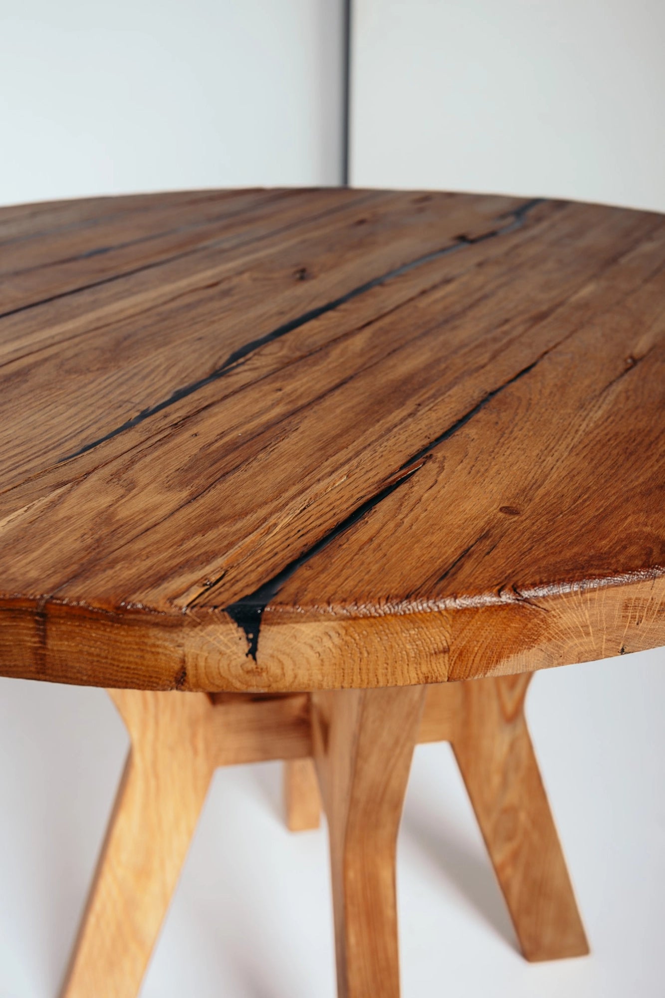 Dining Table "Heart of the Carpathians"
